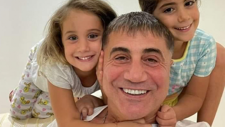 Bir Kira Bir Yuva kampanyasına 50 milyon TL bağışı yapan Savaş Ateş Sedat Peker mi?