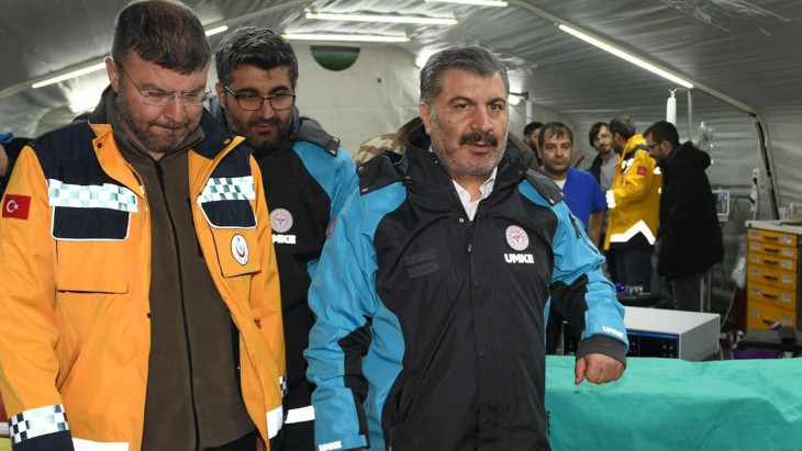 Fahrettin Koca açıkladı: Deprem bölgesinde salgın hastalık korkusu