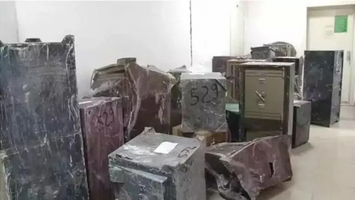 Kahramanmaraş'ta enkazdan 63 para kasası 7 bin ziynet eşyası çıktı