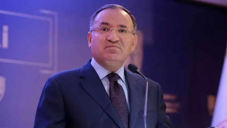 Adalet Bakanı Bekir Bozdağ'dan delil karartma iddialarına yanıt