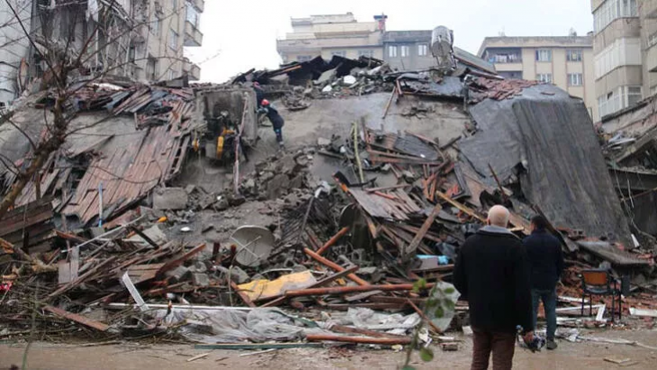 Deprem felaketinde ikinci gün! Vefat sayısı…