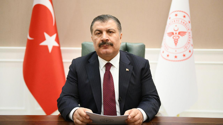 Fahrettin Koca'dan korkutan uyarı: Bu belirtiler varsa hemen 112'i acili arayın!