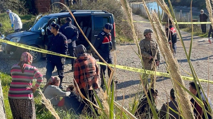 Antalya'da dehşet cinayet: Bir otomobilde 3 ölü