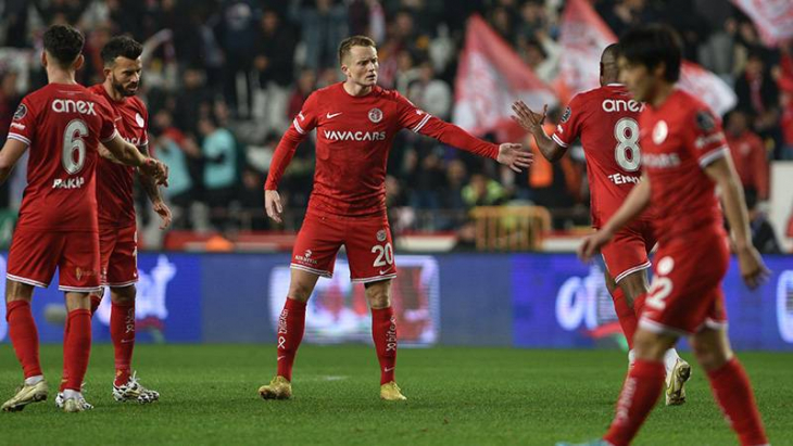 Antalyaspor, 6 maçlık galibiyet hasretini bitirdi!
