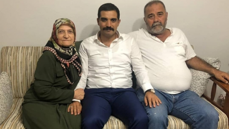 Sinan Ateş'in annesi ilk kez konuştu: Adalet yoksa niye yaşayalım?
