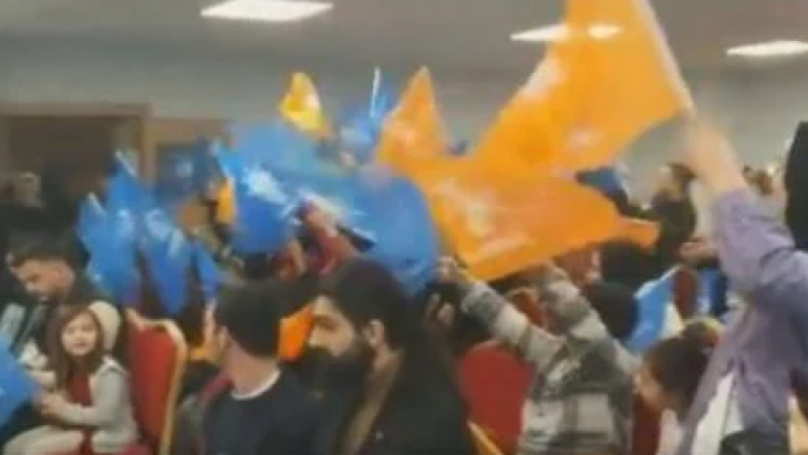 AK Parti'den çocuk üye skandalı! Sosyal medyadan tepki yağdı