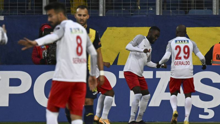 Ankaragücü evinde kaybetti! Ankaragücü 1-2 Ümraniyespor