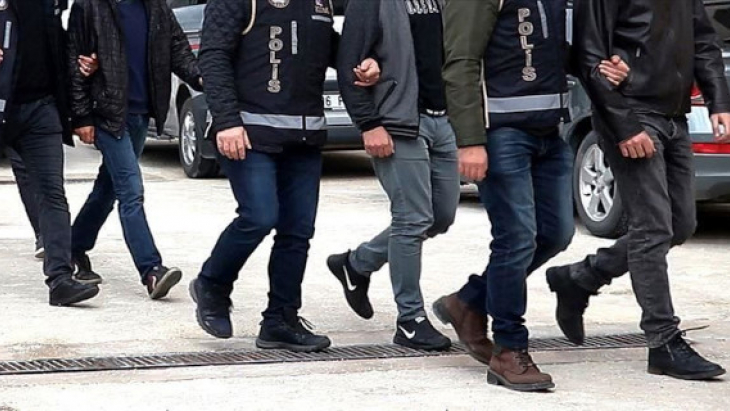 Esenyurt'ta 'şok ev' operasyonu: 101 göçmen sınır dışı edilecek