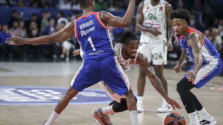 Anadolu Efes'ten Panathinaikos'a fark!