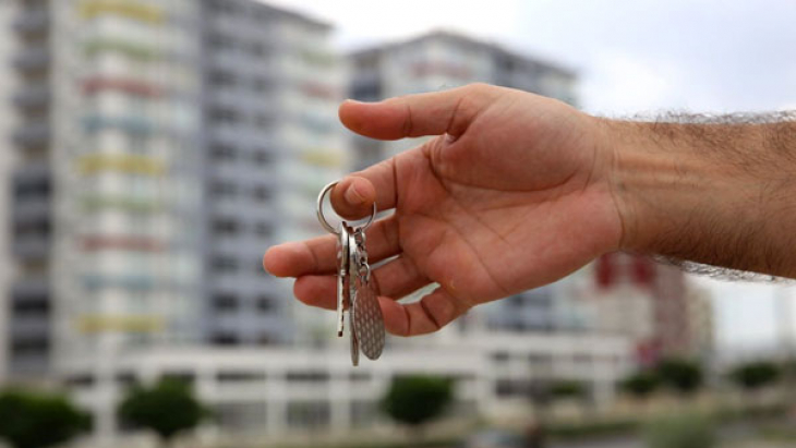 Ev sahipleri dikkat! Kiracısına bunu yapan 1 yıllık kira tazminatı ödeyecek
