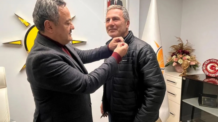 İYİ Parti'de istifa depremi! 25 kişi AK Parti'ye geçti