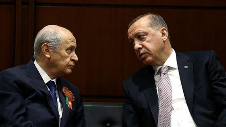 AK Parti ve MHP başörtü teklifini aciliyeti yok diye erteledi