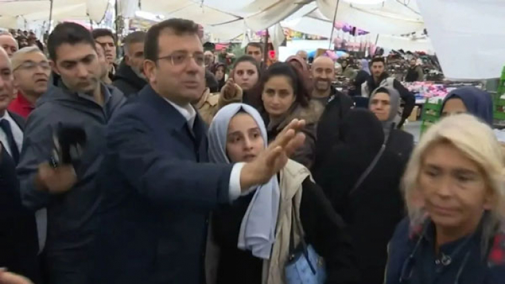 Pazarda şiddet gören kadın Ekrem İmamoğlu'ndan yardım istedi