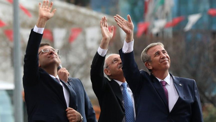 CHP'den olay genelge! Belediye başkanlarına adaylık yolu kapatıldı