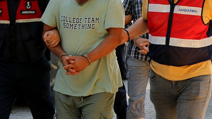 Yunanistan'a kaçmak isteyen 2 FETÖ şüphelisi yakalandı