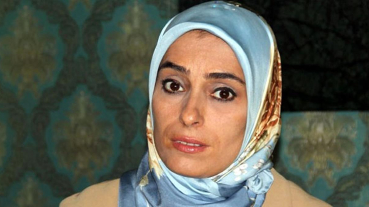 Ünsal Ban'ın lüks teknesini teslim almaya Zehra Taşkesenlioğlu da gitmiş