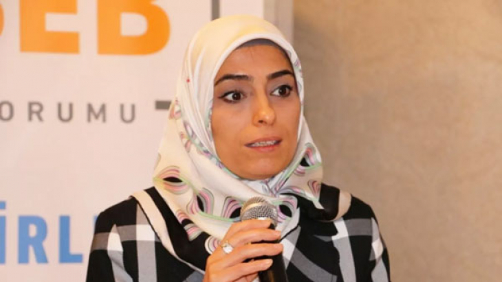 AKP'li vekil Zehra Taşkesenlioğlu: Hayatının mihengine 6.666 ayeti alan biriyim