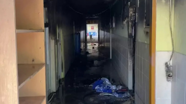 İzmir'de kaçmak isteyen göçmenler kaldıkları odayı ateşe verdi!