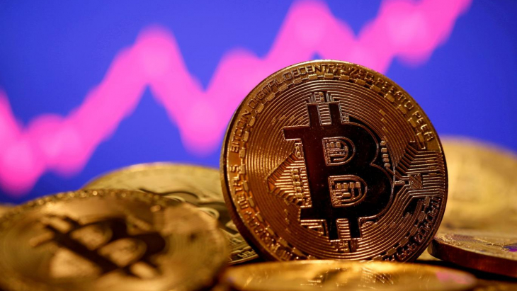 Bitcoin'de böyle düşüş görülmedi! 22 bin dolara kadar geriledi