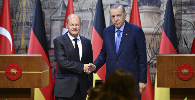 Cumhurbaşkanı Erdoğan, Almanya Başbakanı Scholz ile görüşme yaptı