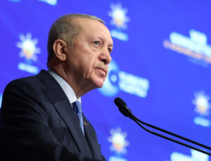 Cumhurbaşkanı Erdoğan ‘Suriyeliler’ hakkında konuştu: Kalmak isteyenlerin başımızın üstünde yeri var