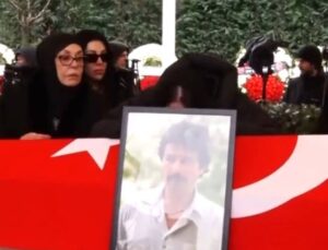 Necla Nazır Ferdi Tayfur’un tabutunun başındaki kavganın sebebini anlattı: İnsanlar iç yüzünü bilmiyor
