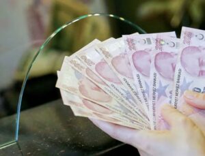 Milyonlarca emekli bekliyor! Kritik tarih belli oldu Bayram İkramiyesi Artacak mı?