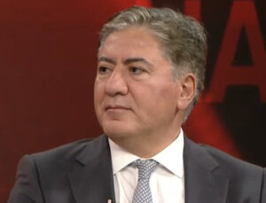 CHP’den İstanbul Valiliğine tepki: “Bilal Erdoğan’ın başını çektiği platform Galata Köprüsü’nde yürümüştü!”