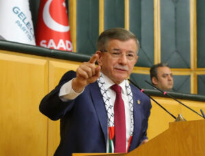 Ahmet Davutoğlu’ndan ‘Filistin çağrısı’: Gazze otonom bölge olarak Türkiye’ye bağlansın
