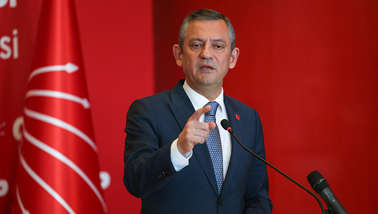Özgür Özel’den Ekrem İmamoğlu’na açılan ‘sahte diploma’ davasına tepki: Bu iş döner dolaşır, Erdoğan’ı vurur