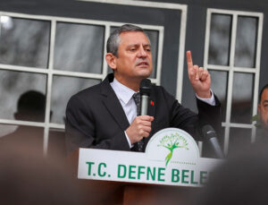 Özgür Özel, ‘Lütfü Savaş’ için Hataylılardan özür diledi: Seçimi kaybedecek bir yanlışın içinde olduk