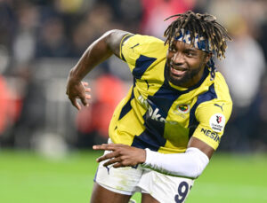 Saint-Maximin, Fenerbahçe’de kalıyor: Napoli transferden vazgeçti
