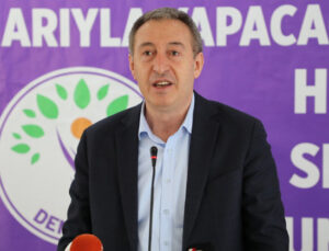 Devlet Bahçeli, Abdullah Öcalan’ın çağrısından sonra Tuncer Bakırhan’ı aramış: “Bu ülkeyi birlikte demokratikleştireceğiz”