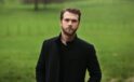 Aras Bulut İynemli sette kaza geçirdi: Hastaneden ilk paylaşım geldi