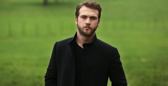 Aras Bulut İynemli sette kaza geçirdi: Hastaneden ilk paylaşım geldi