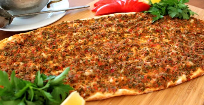 Lahmacun Fiyatlarında Dikkat Çeken Farklar: Esenler’de 60, Göktürk’te 250 TL!