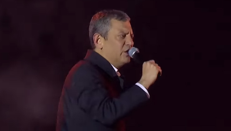 Özgür Özel, Saraçhane’de 23 Mart’ta halkı sokağa davet etti: “Ekrem gelecek, dertler bitecek”