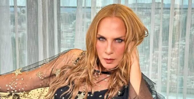 Sertab Erener’den sandık çağrısı! ”Hadi destan yazalım”