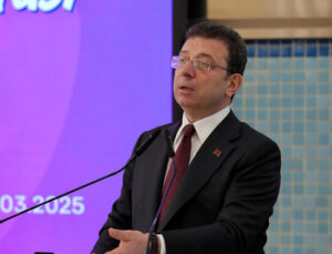 Ekrem İmamoğlu sitem etti: Ülkemizde zamanımızı çalan anlamsız işlerle uğraşıyoruz