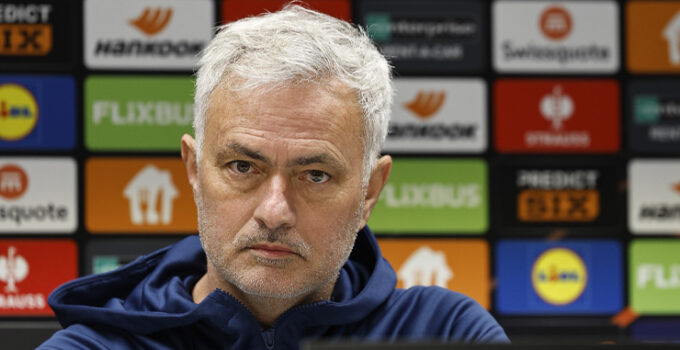 Jose Mourinho, Galatasaray’a yüklü miktarda tazminat davası açtı