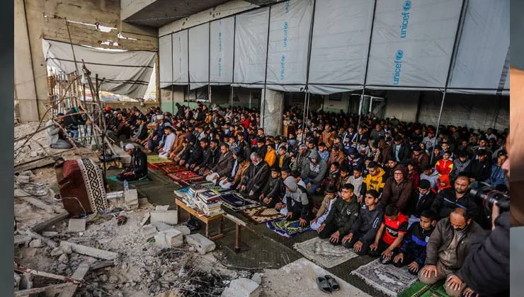 Namaz kılarken ateş açtılar! Gazze’de bayram sabahı katliam