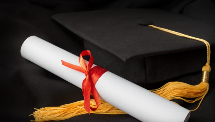 Kriz devam ediyor: Diploması iptal edilenler içinde o isimler de var!