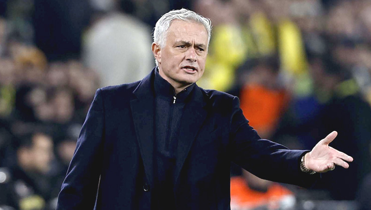 Jose Mourinho’dan Rangers maçı sonrası açıklama: Çok fazla kutlama yapmayın, daha rövanş var