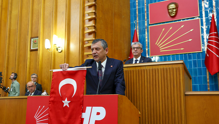 Özgür Özel’den 23 Nisan paylaşımı: “Kurduğumuz her hayalde onun izi var”