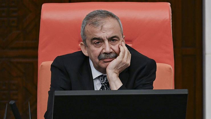 Sırrı Süreyya Önder’in doktorlarından flaş açıklama! Durumu ciddiyetini koruyor