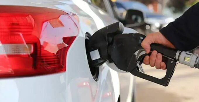 Benzin ve motorinde tabela değişecek! İndirim yolda