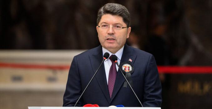“CHP’ye kayyum atanacak” iddiaları ortalığı karıştırdı: Adalet Bakanı Yılmaz Tunç’tan sert açıklama