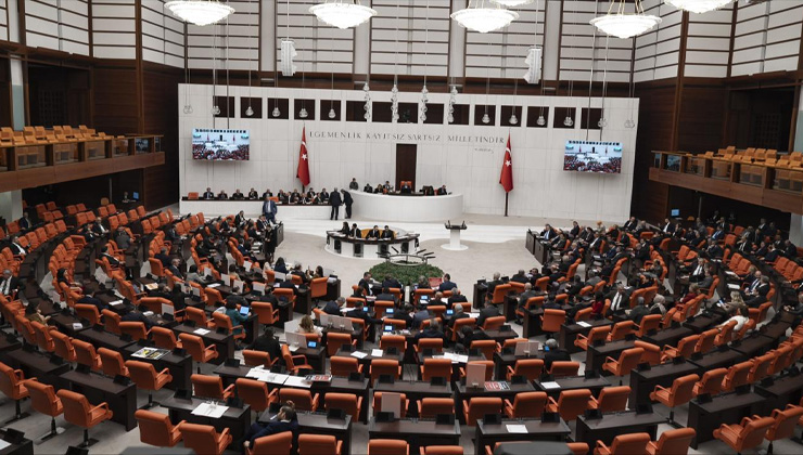 AK Parti, nevruzun bayram olması için kanun teklifi verdi