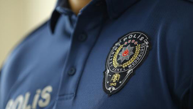 İstanbul’da bir polis, “Size borç bırakıyorum” diyerek canına kıymaya çalıştı