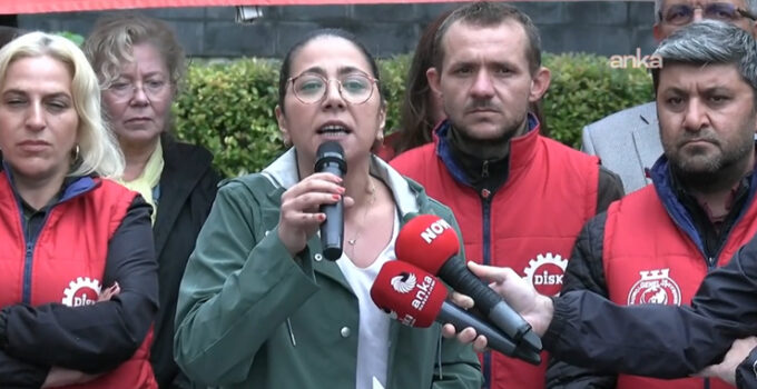 Sera Kadıgil’den Esenyurt Belediye işçilerine destek: CHP eylemlerine katıldıkları için işten çıkarılmışlar
